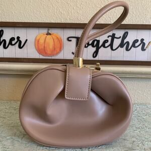 Neutral fancy Unique dumpling tote
